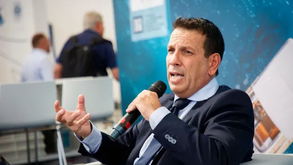  Il Commissario Straordinario dell'AdSP Raffaele Latrofa al Salone Nautico di Genova ha illustrato i progetti del Network portuale del Lazio