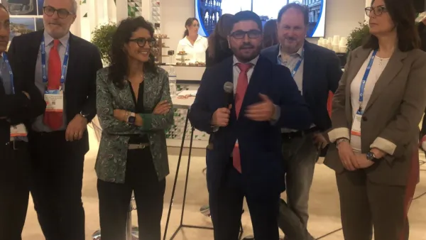 Il Presidente Musolino all'inaugurazione dello stand di Assoporti “Cruise Italy” al Seatrade di Fort Lauderdale