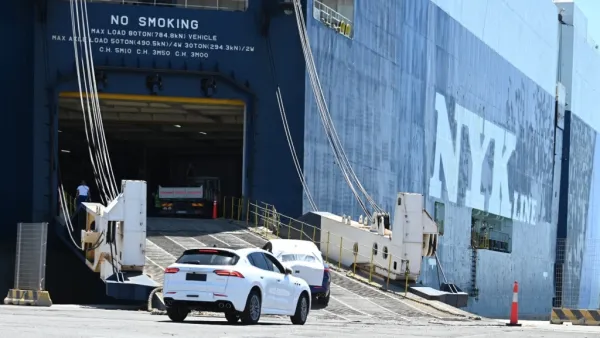 Nuovo importante traffico in vista per il porto di Civitavecchia: partite ieri le prime 120 Maserati